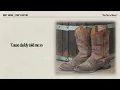 Ten Pairs Of Boots (Lyric Video) - Riley Green