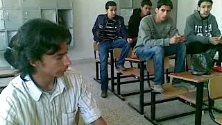 اغاني ليبي   شاب ليبي يغني ف المدرسة   زليتني يعشق  راب ليبي    شعبي   دندنها