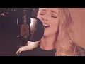 Download Lagu Melukis Senja - Emma Heesters (English Cover) Lyrics Video #Melukissenja #emmaheesters #budidoremi