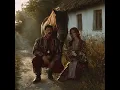 Зелене листя, білі каштани