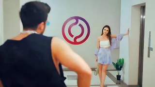 بتطلب من شاب مغرور يعلمها ازاي توقع الشباب فحبها بس المفاجئاه أن هو اللي بيقع فحبها ملخص كامل 