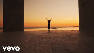              قنبلة ذرية                        دندنها