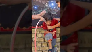 شوف سجودي نضف الشارع  شوف سجودي نضف الشارع