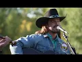Ian Munsick - Long Live Cowgirls (Me and a Fiddle)