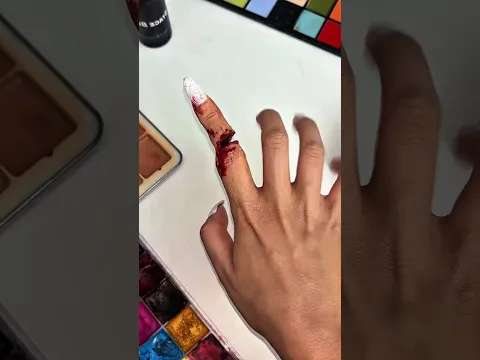 REAL OR FAKE?! 😱 sfx makeup hand #HorrorMakeup #MakeupIllusion #SFXGore #HalloweenMakeup