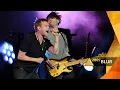Download Lagu Blur - Parklife (ft. Phil Daniels) (Glastonbury 2009)