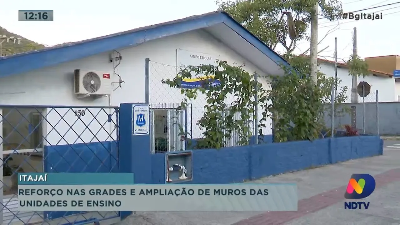 Reforço nas grades e ampliação de muros das unidades de ensino em Itajaí
