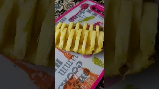 طريقة سهلة لتقطيع الأناناس Shorts 