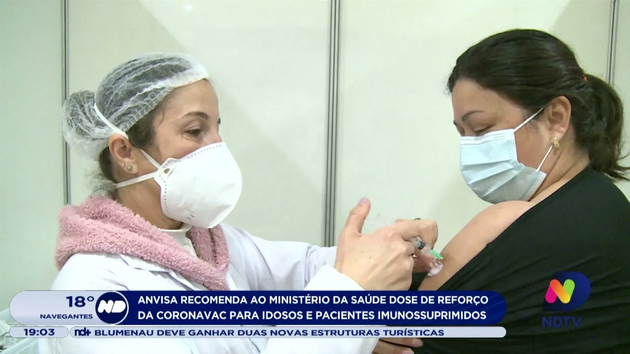 Anvisa recomenda dose de reforço da CoronaVac para idosos e pacientes imunossuprimidos