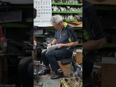Hiking Boots Handmade by 90-Year-Old Workshop