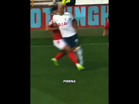 Jugadores recibiendo su merecido por provocar al rival 🔥