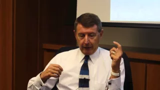 Stefano Bridelli: Quais são as principais características que a Bain busca em um jovem?