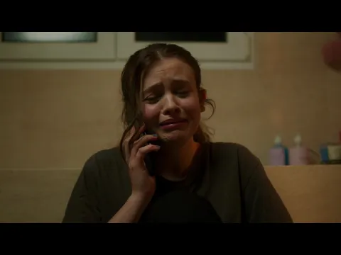 SIEMPRE ME ACABO ENCONTRANDO A MI MISMA EN LA BAÑERA (CORTOMETRAJE 2023)