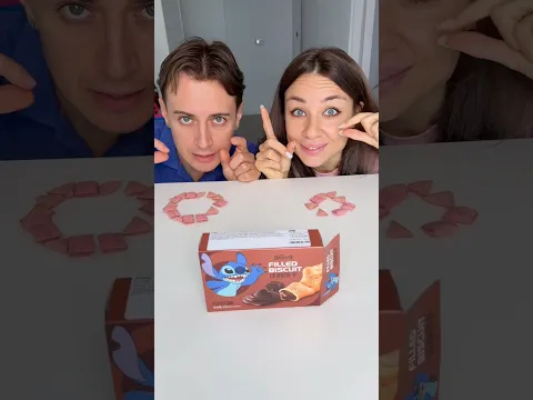 We hurrying up with eating pink snacks to win stitch sweet box 😋🤫