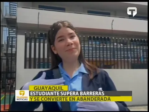 Estudiante supera barreras y se convierte en abanderada