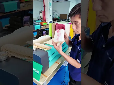 Machine à bulles en papier kraft, papier de rembourrage durable protégeant les produits sur les routes transfrontalières.
