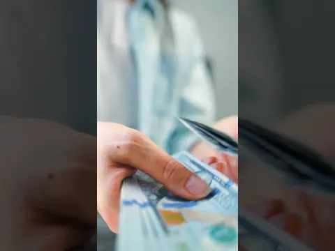 Why Invoicing Monthly Costs You More #shorts