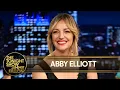 Download Lagu Abby Elliott's Mom Filmed Her Giving Birth for The Bear; Smoked a Joint on Stage at SNL50 (Extended)