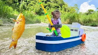 Download Baby monkey Bim Bim going koi fishing is very funny and cute | Baby Monkey Animal MP3