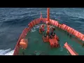 Why Monster Waves Can’t Sink Large Ships During Storms