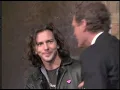 Download Lagu Eddie Vedder's First Appearance History on Letterman, Jan.-Feb. 1996