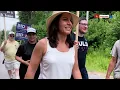 Tulsi Gabbard Bikini Photos Are a Feast For Your Eyeballs