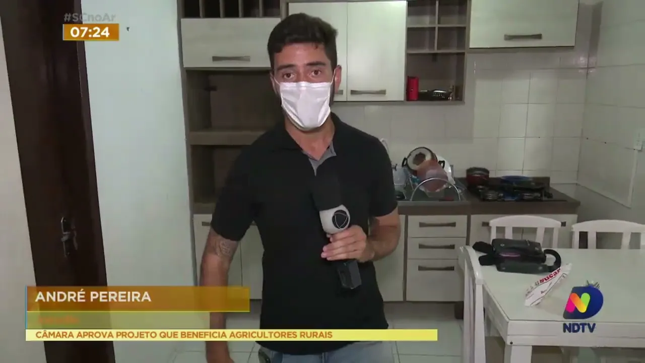 Mulher consegue fugir após ter a casa invadida e sofrer agressões e tentativa de estupro