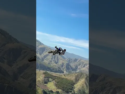 Rate the view 💯 (w/ Josh Hill)