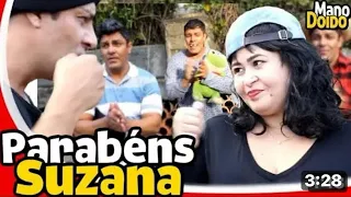 Parabéns no meio da rua