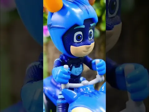 😱🏃‍♂️ PJ Masks Romeo'dan Kaçıyor: Lazer Silahı Ele Geçti! 💨⚡