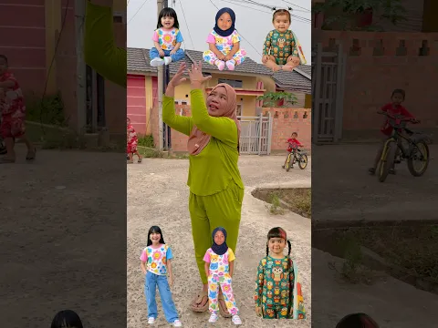 Mazaya sudah bisa gendong#videoshorts #trendingshorts