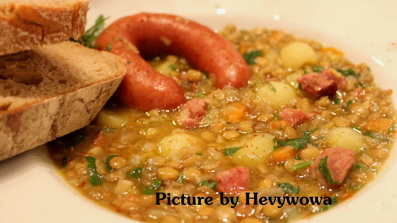 Zartes Rindergulasch mit hausgemachten Spätzle