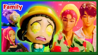 Rumi Meets Jinu 😻 KPop Demon Hunters: KPop Toy Creations 1 | Netflix Family