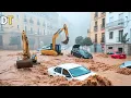 Download Lagu Catastrofale overstroming in Spanje vandaag! Zaragoza ligt plat, straten zijn veranderd in rivieren!
