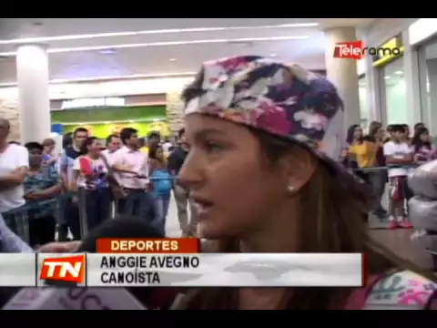 Arribó Anggie Avengo con oro en mundial de canotaje en Francia