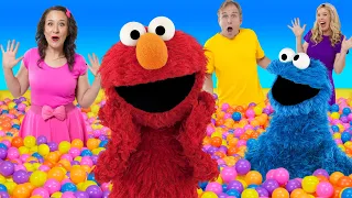 Ball Pit Party with Sesame Street and Bounce Patrol 🟢🔴🟠🟣🔵🟡