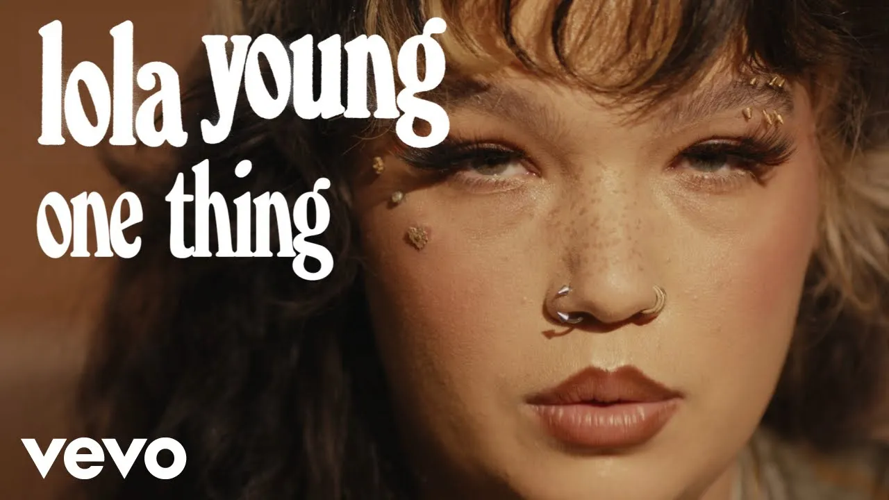 Lola Young - One Thing (Official Video) Lola Young - One Thing (Official Video)