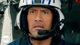 ray dwayne johnson rescues emma from a collapsing building watch san andreas 2015 on tnt