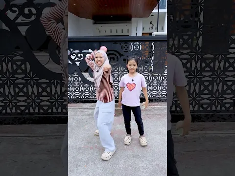 Cobil, Keysha Dan Sheena Lempar Balon air
