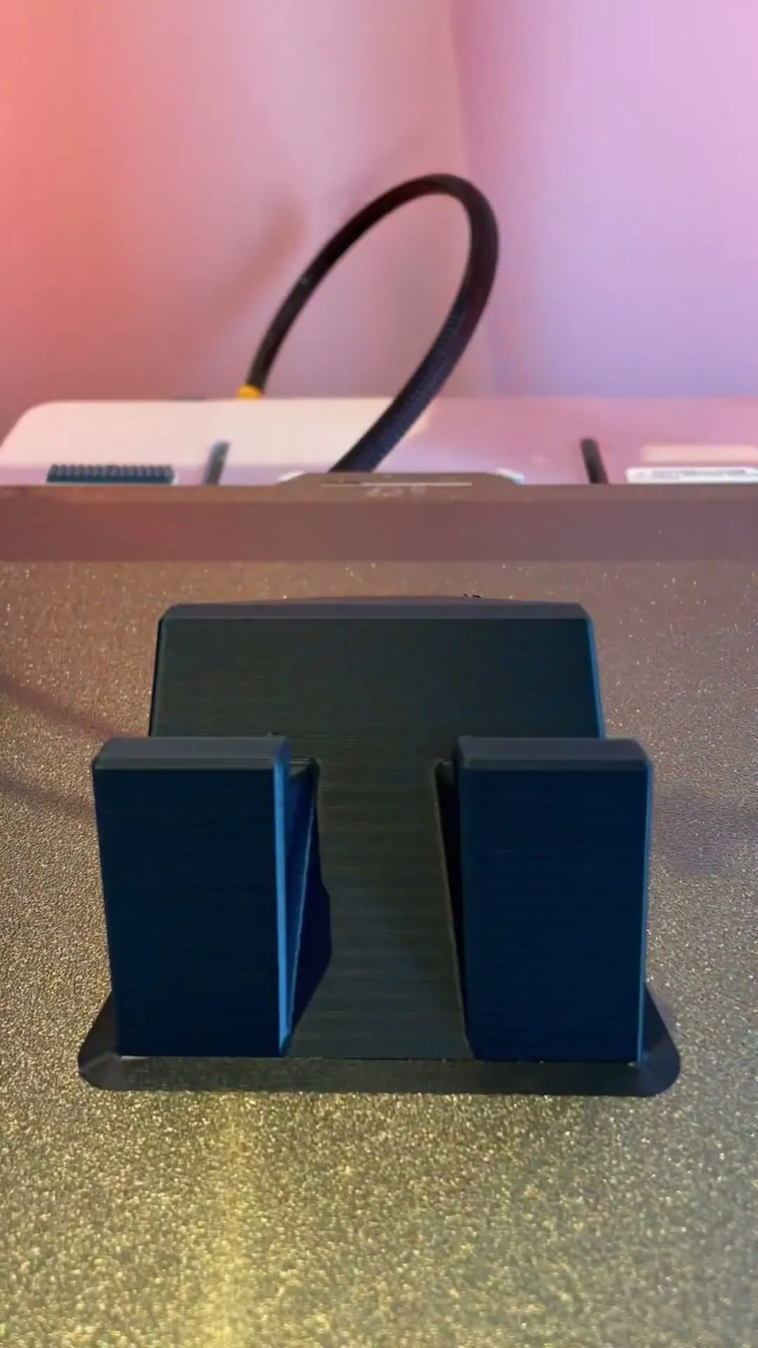 Charging Stand — Phone / Steam Deck / Nintendo Switch & Other Devices