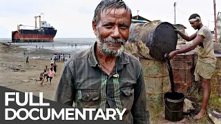 World's Largest Ship Graveyard | Meet the Extreme Shipbreakers | Free Documentary