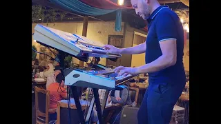 اغنية الهوى هوايا عبد الحليم حافظ تصوير موبايل صوت خارجي لايف من الحفلة 