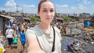 LA CRUDA VIDA EN UNO DE LOS BARRIOS MÁS GRANDES DE ÁFRICA