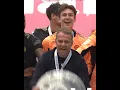 Download Lagu FC Bayern Munich Celebrasi Juara Bundesliga Liga German di Podium Lapangan