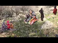 Download Lagu Mother's struggle: Nature leads her to survival