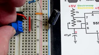 Variable resistor adjustable astable 555 timer circuit for learning electronics lesson 53