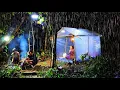 Download Lagu Diterjang hujan deras siang malam, Membuat shalter dari palastik bening.