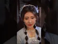 전생에 불타 죽고 회귀한 그녀는 모두 앞에서 혼서를 찢고 복수해 냉면 왕야를 택했는데, 그가 진심으로 사랑한다!