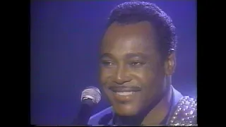 Download George Benson - Give Me The Night + Love of My Life - Arsenio 6/22/93 HQ Stereo MP3