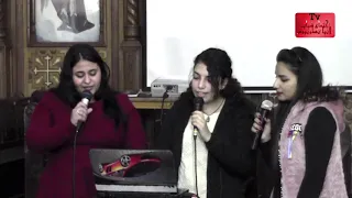 ترنيمة بالاحضان الأبوية 